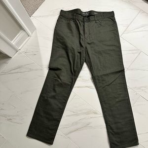 Banana Republic Sage Green traveler pant